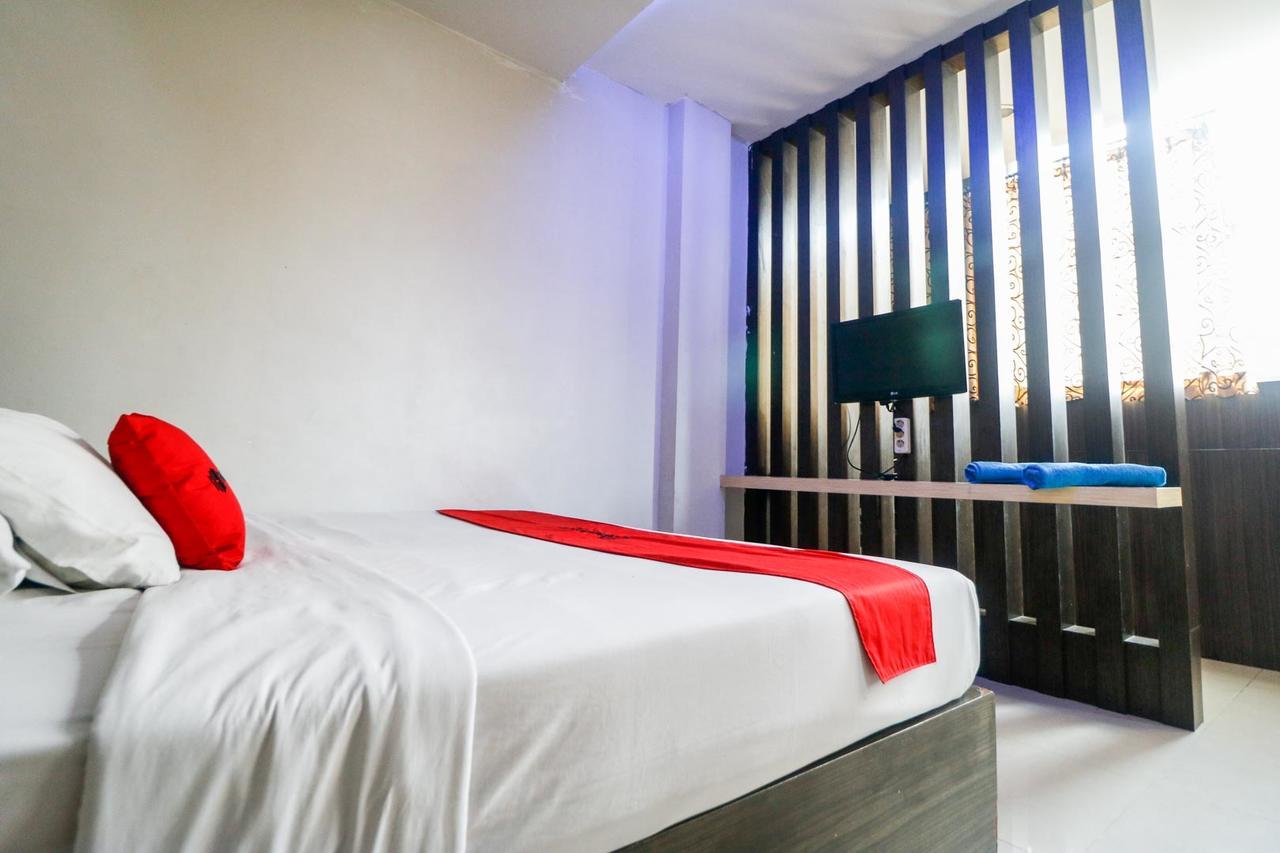Reddoorz Plus Near Pasar Wisata เปกันบารู ภายนอก รูปภาพ