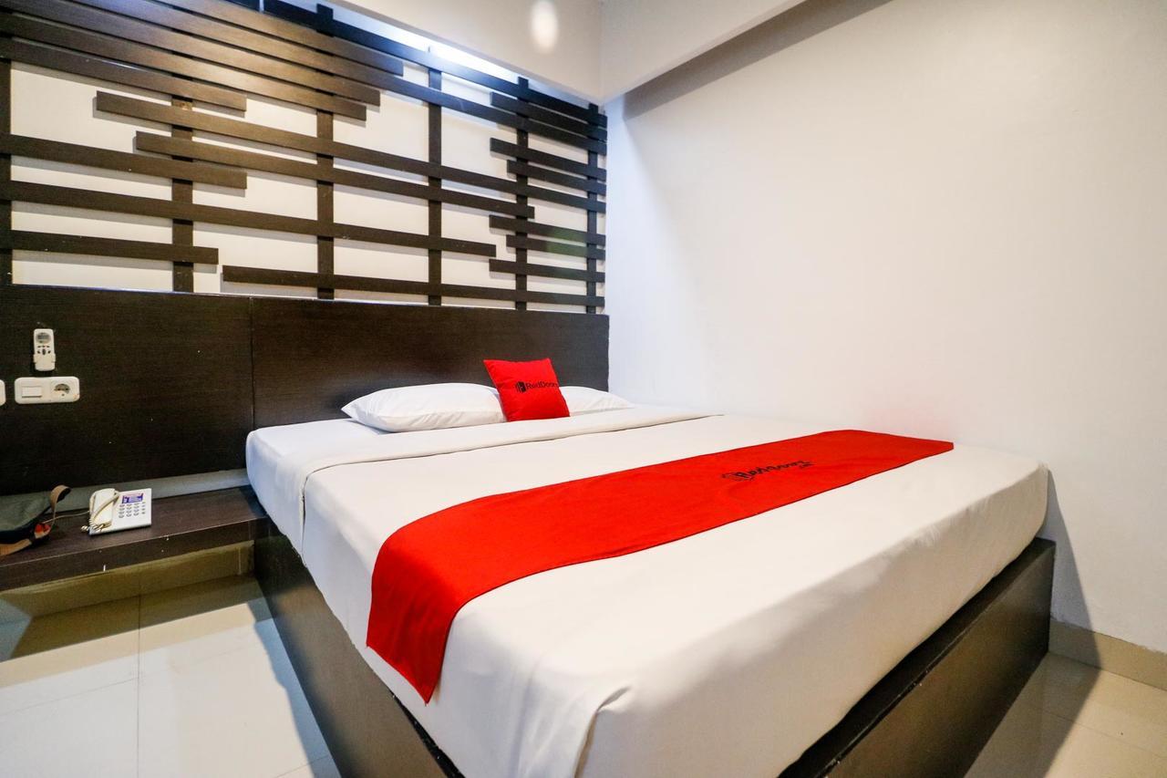 Reddoorz Plus Near Pasar Wisata เปกันบารู ภายนอก รูปภาพ