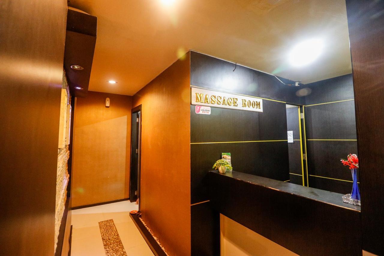 Reddoorz Plus Near Pasar Wisata เปกันบารู ภายนอก รูปภาพ