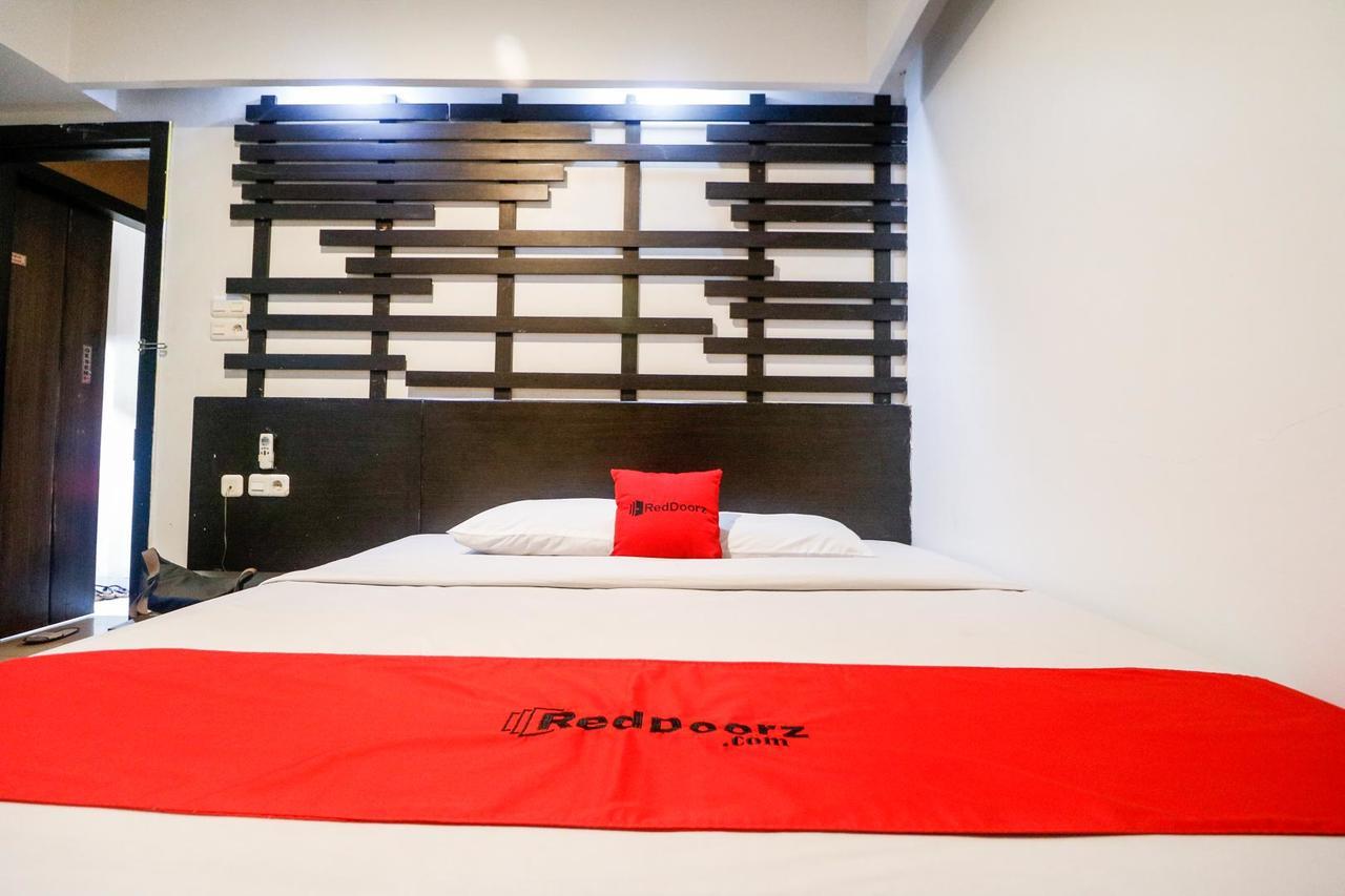Reddoorz Plus Near Pasar Wisata เปกันบารู ภายนอก รูปภาพ
